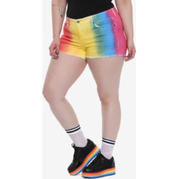 Hot Topic Pants - Plus Size Rainbow Hot Topic Shorts